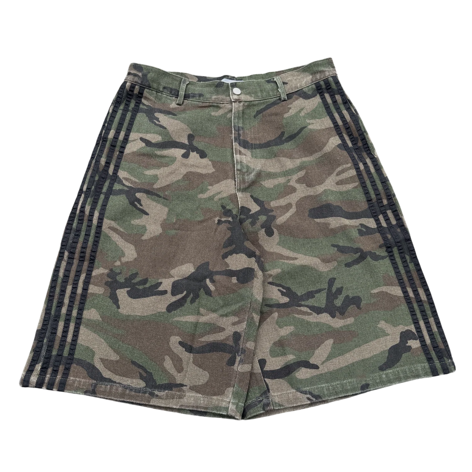 CAMO SHORTS