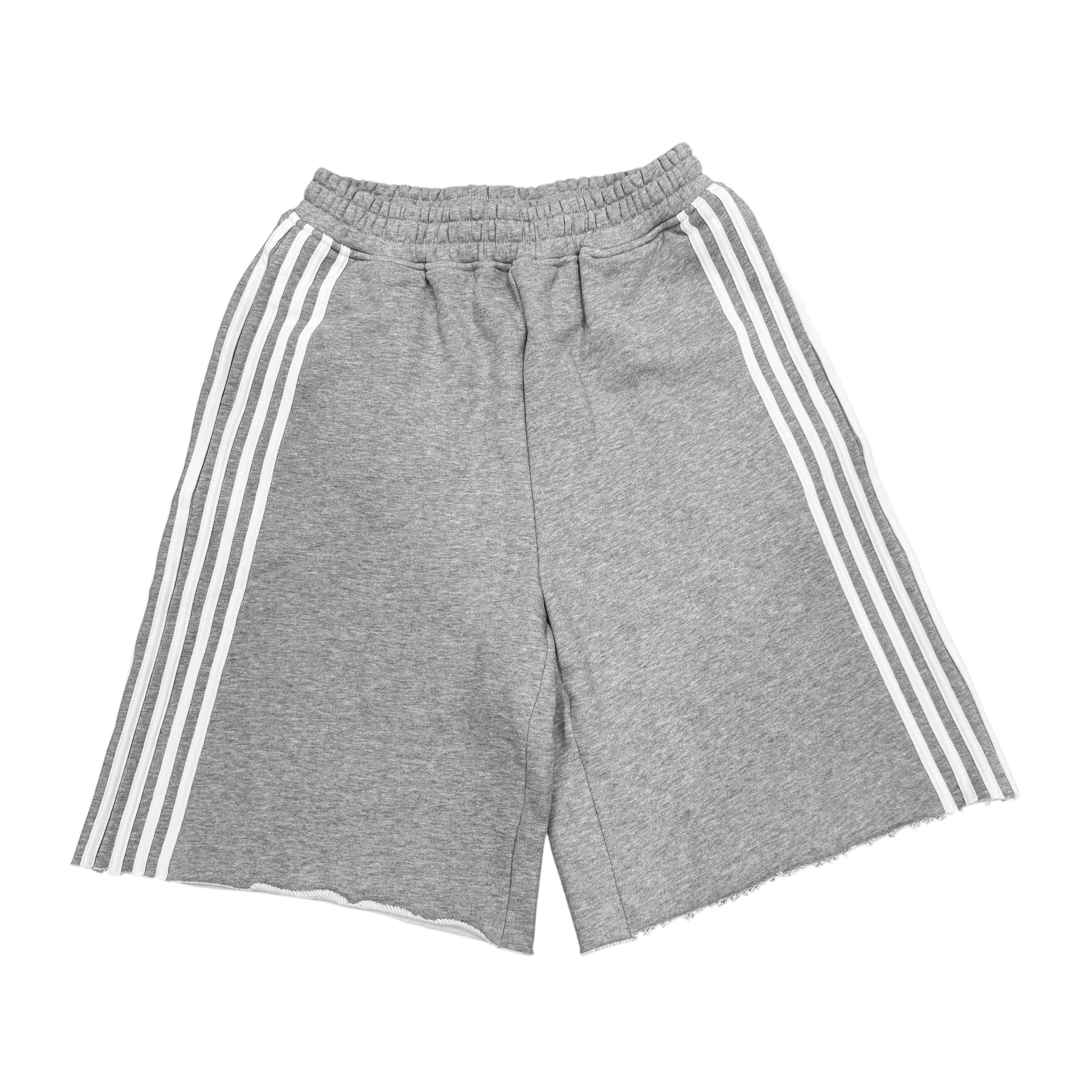 SPIKE SHORTS (GREY/WHITE)