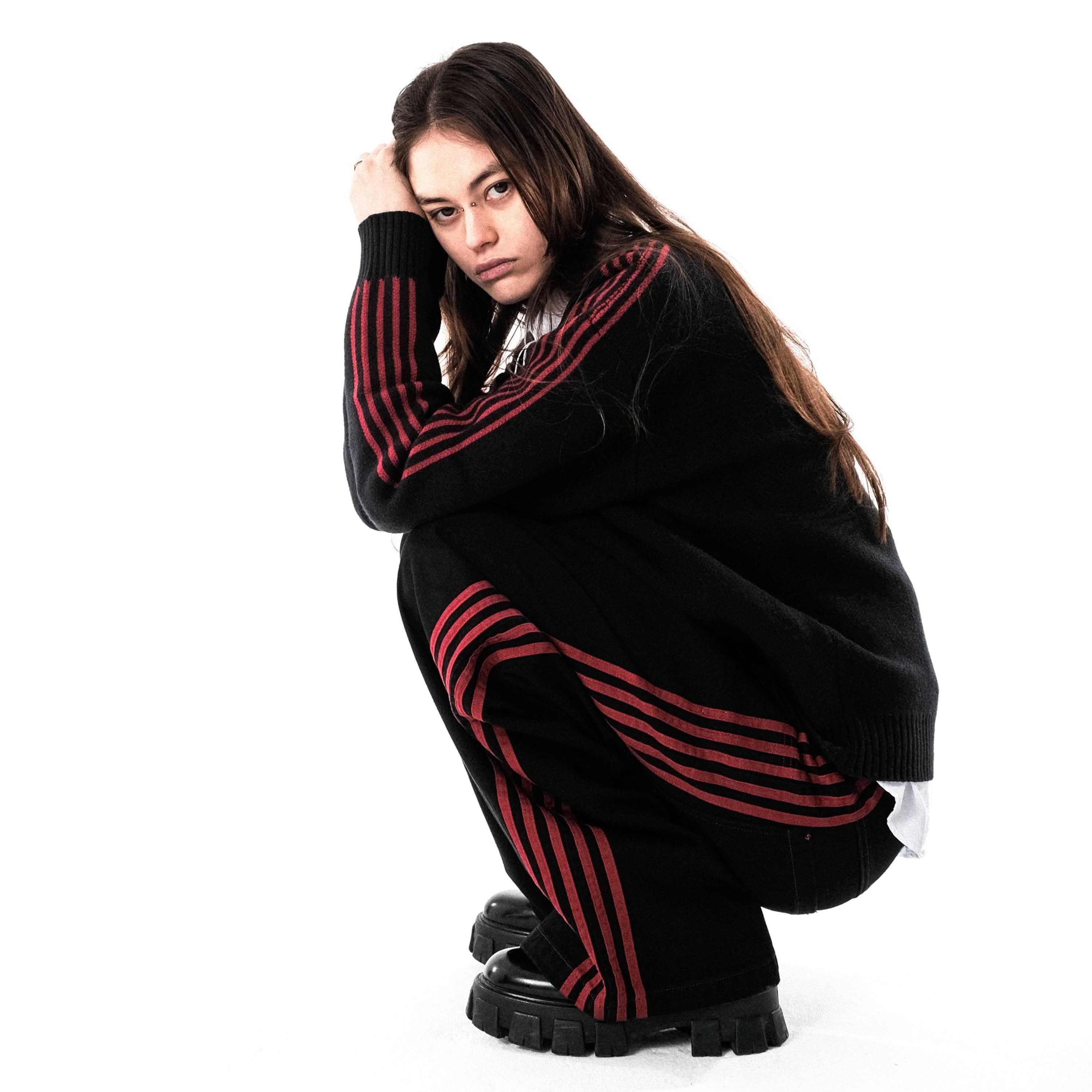 TRACK JEANS (BLACK/RED) - Image 9